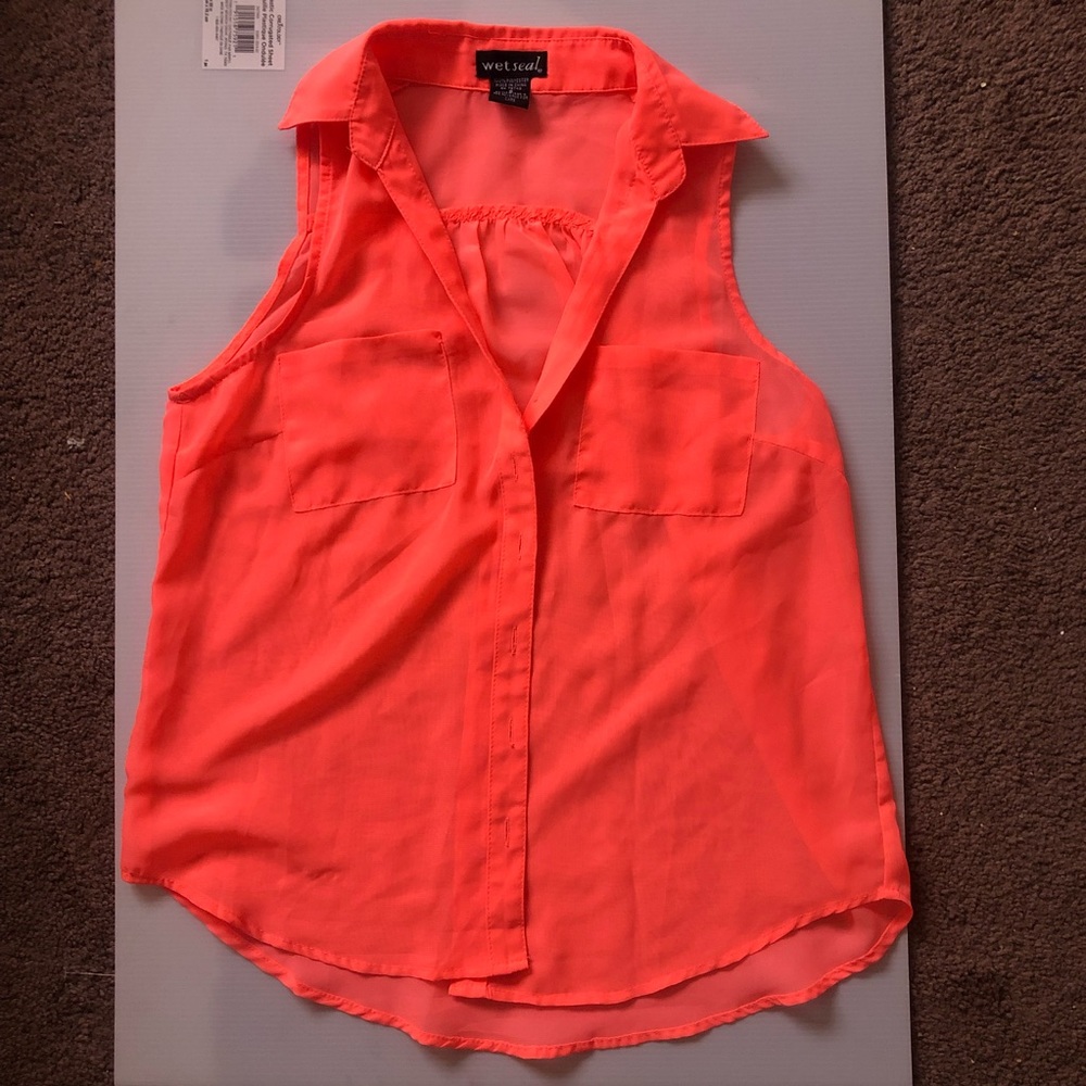 Hot pink tank